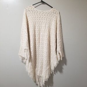 💚3/$15 Earthbound Women's Shawl Medium Knitted Beige Sleeves Fringe